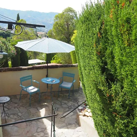 Charming With Private Pool, Holiday home